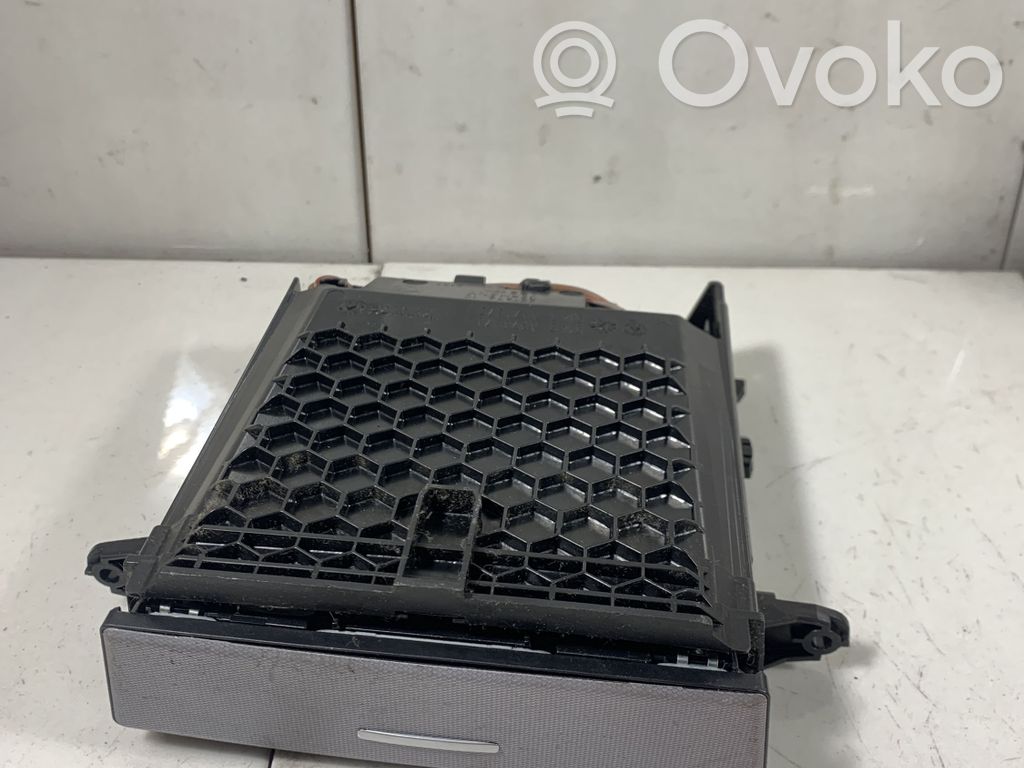BMW 5 E60 E61 Pelnutrauks 