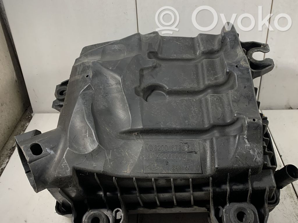 Renault Trafic II (X83) Air filter box 