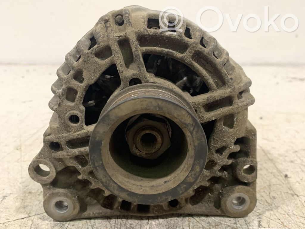 Volkswagen Golf IV Ģenerators 