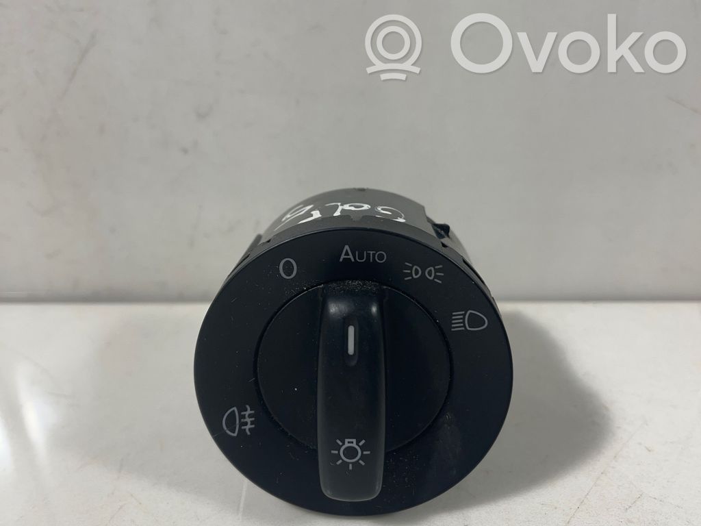 Volkswagen Golf V Interruptor de luz 
