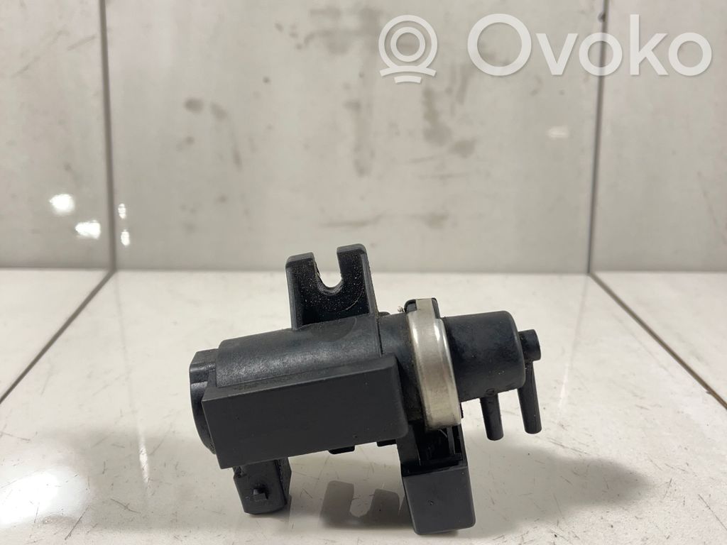 Vakuuminis vožtuvas   2247906,01T340,72279600