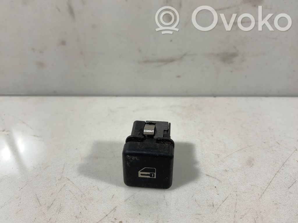 Electric window control switch   8360828