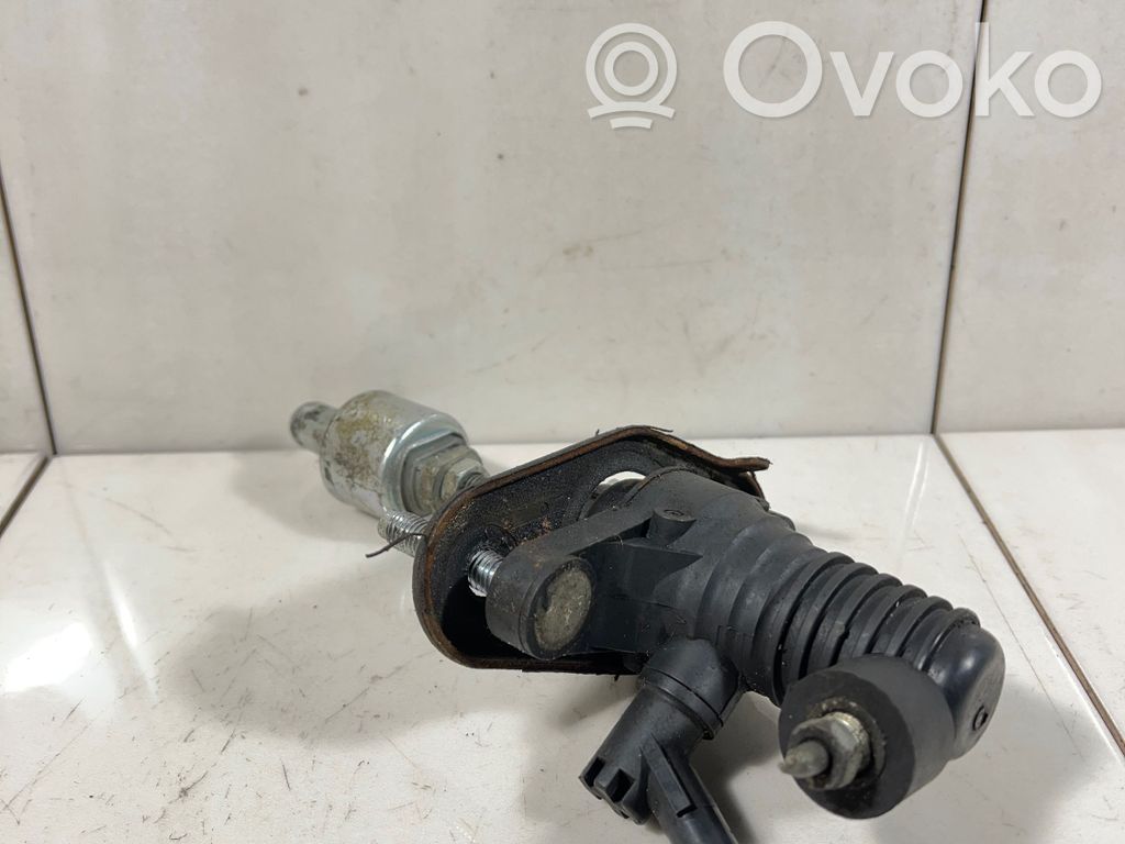 Toyota RAV 4 (XA30) Clutch master cylinder 