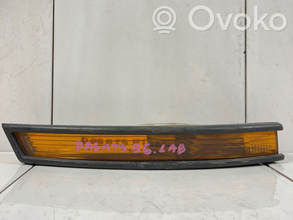 Volkswagen PASSAT B6 Kierunkowskaz przedni 