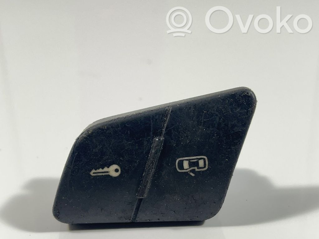 Volkswagen PASSAT B6 Central locking switch button 