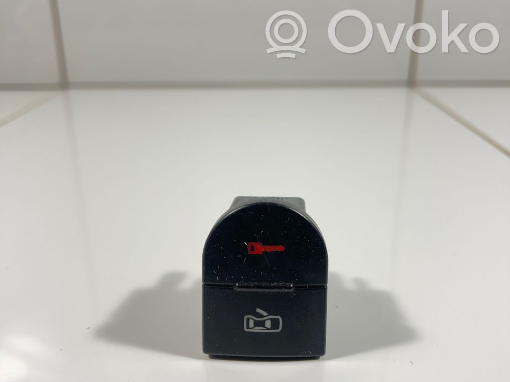 Audi TT Mk1 Central locking switch button 