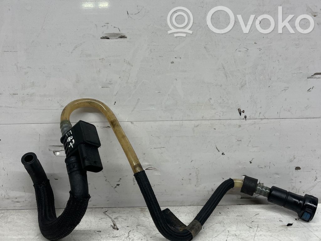 BMW 1 E81 E87 Fuel injector supply line/pipe 