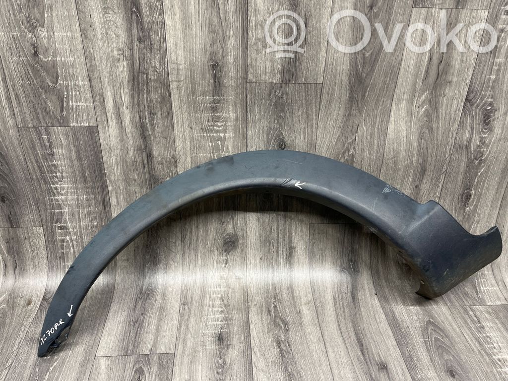 Volvo XC70 Front arch trim 