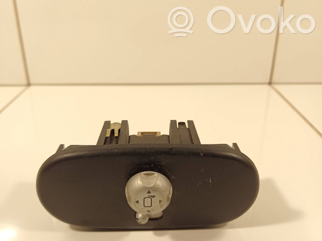 Mini One - Cooper R50 - 53 Wing mirror switch 