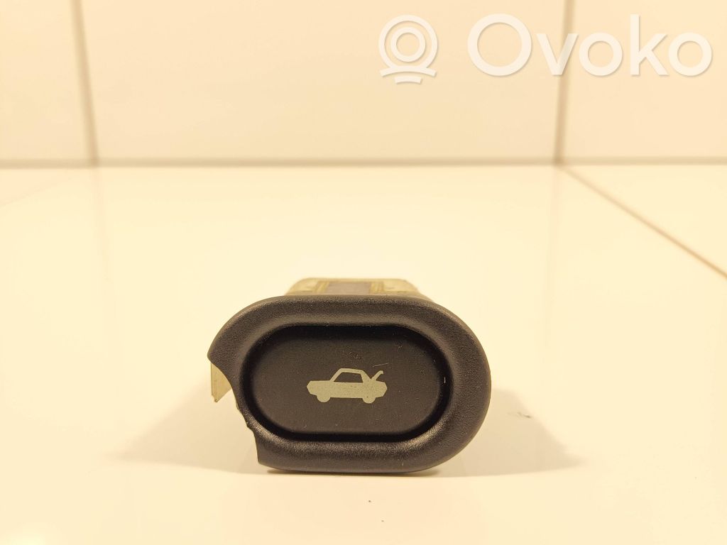 Saab 9-5 Tailgate opening switch 