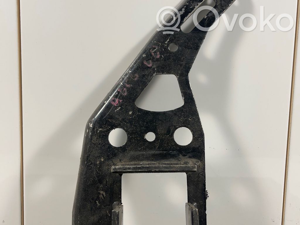 Audi A6 S6 C6 4F Radiator support slam panel bracket 
