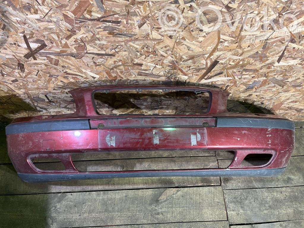 Volvo V70 Front bumper 