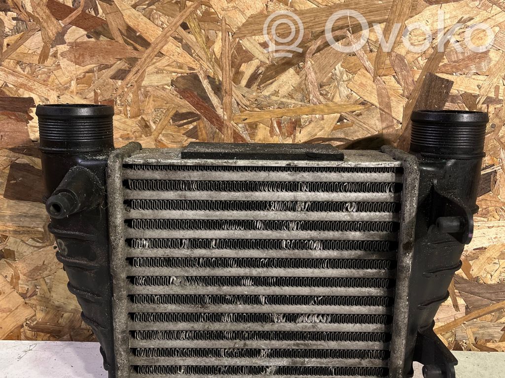 Audi A4 S4 B7 8E 8H Guía de aire del intercooler 