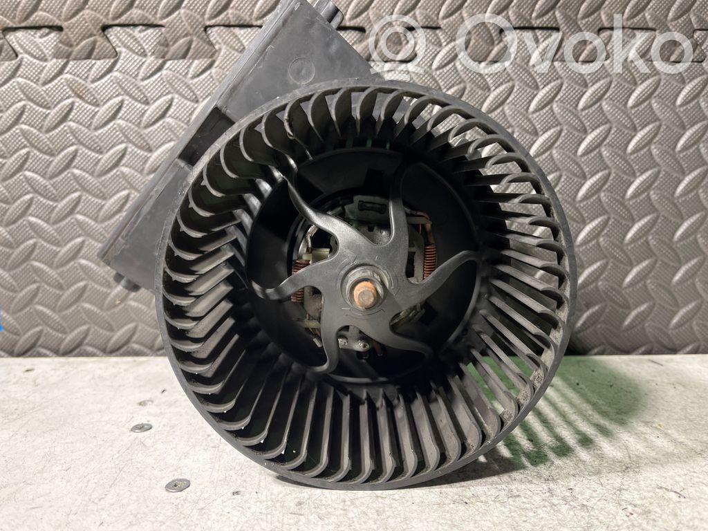 Audi A3 S3 8L Heizungslüfter 