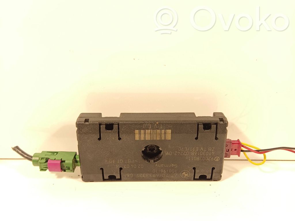 BMW X5 E70 Aerial antenna amplifier 