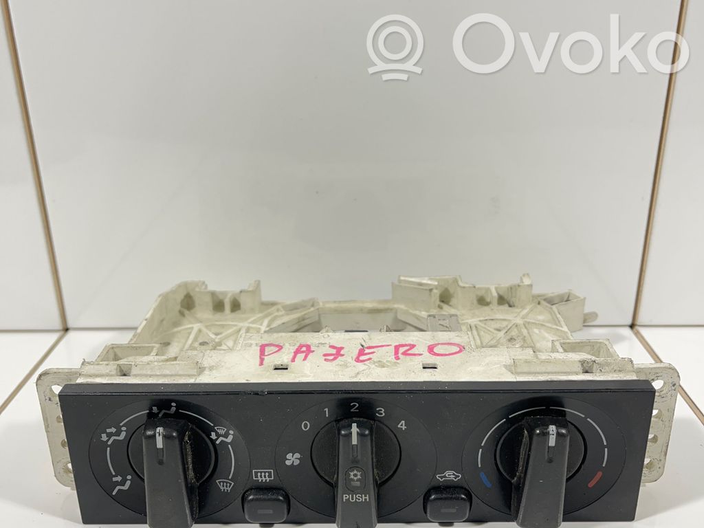 Mitsubishi Pajero Climate control unit 