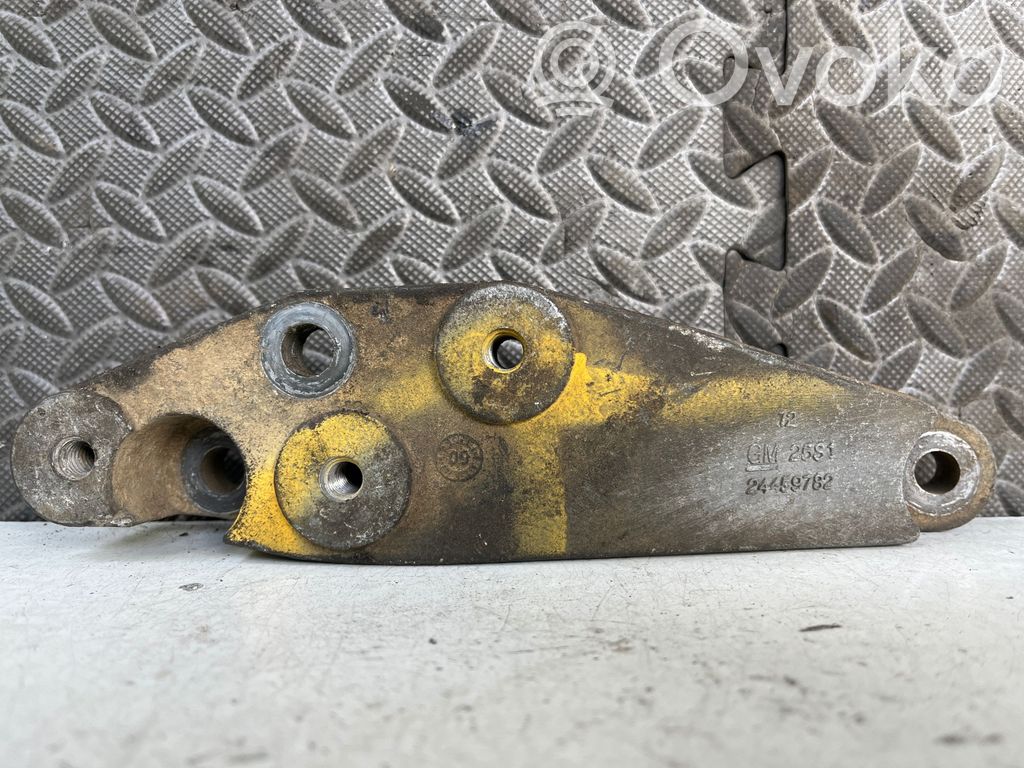 Opel Astra H Gearbox mounting bracket 