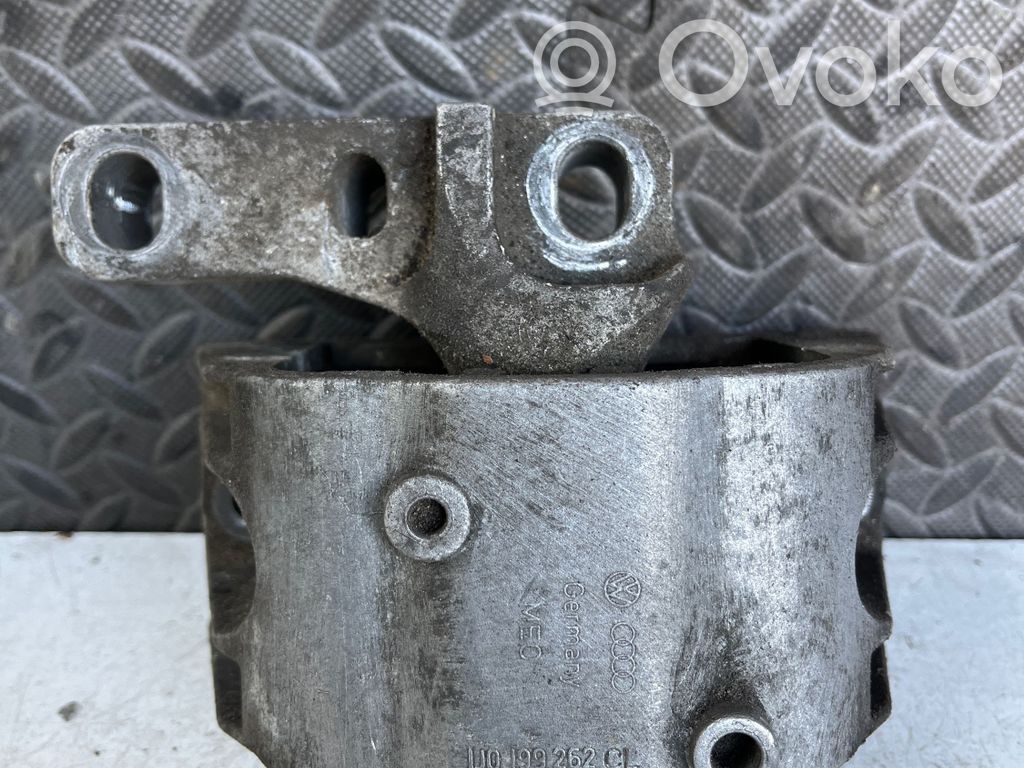 Audi TT Mk1 Engine mount bracket 