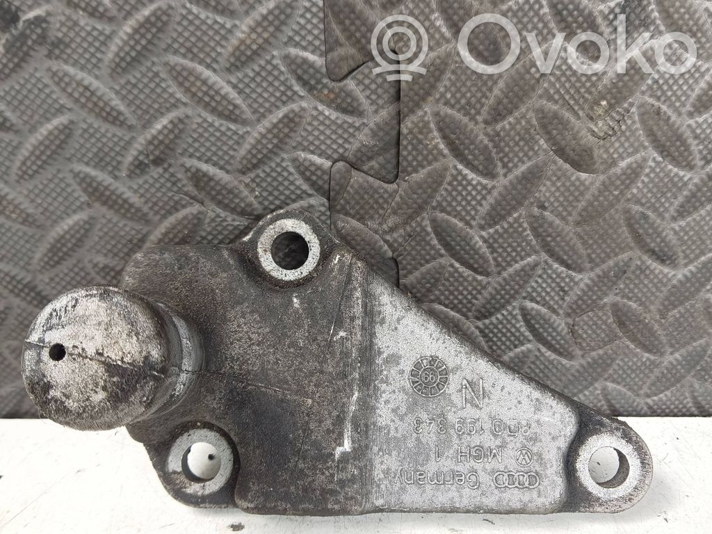 Engine mounting bracket   8D0199343N
