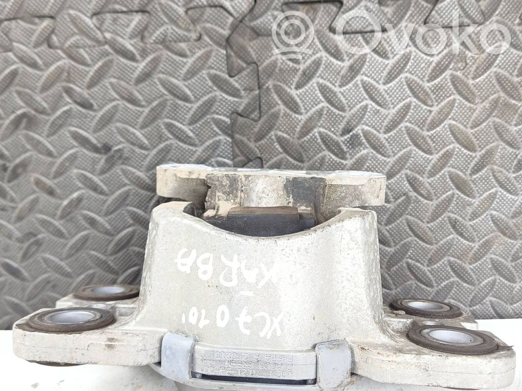 Volvo XC70 Gearbox mount 
