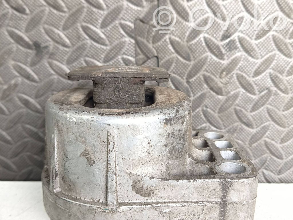 Engine mount bracket   2S716F012A,HL838M4