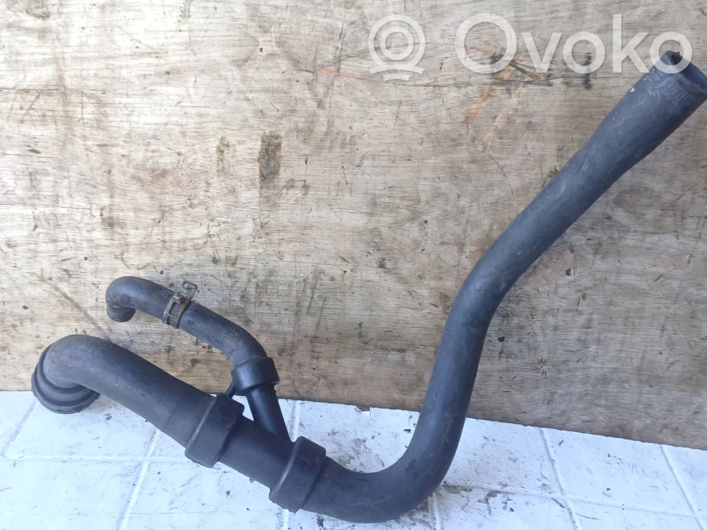 Engine coolant pipe/hose   S8000163