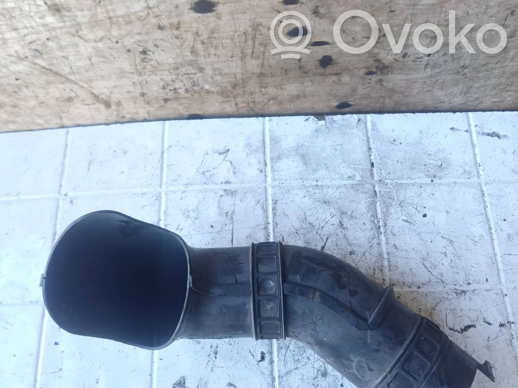 Jeep Grand Cherokee (WK) Air intake duct part 