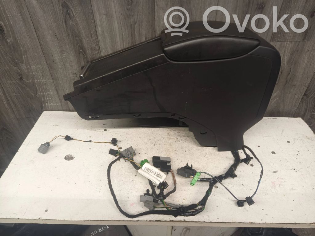 Volvo S60 Reposabrazos 