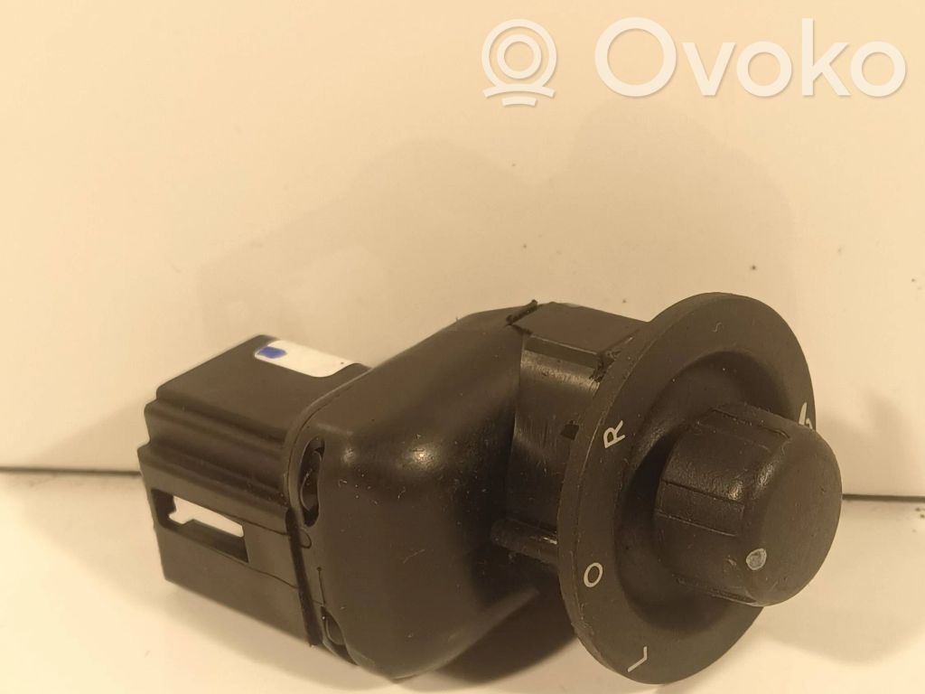 Jeep Grand Cherokee (WK) Wing mirror switch 