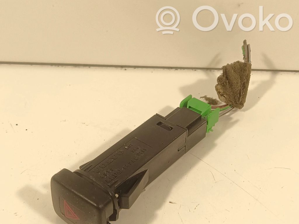 Volvo XC70 Hazard light switch 
