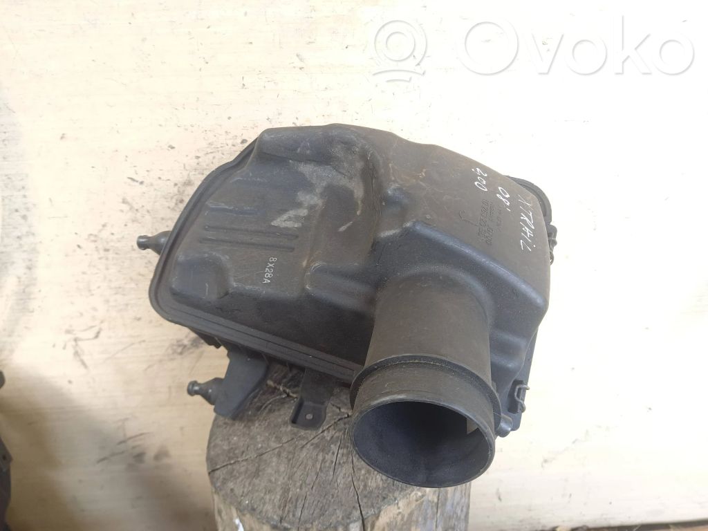 Nissan X-Trail T31 Air filter box 