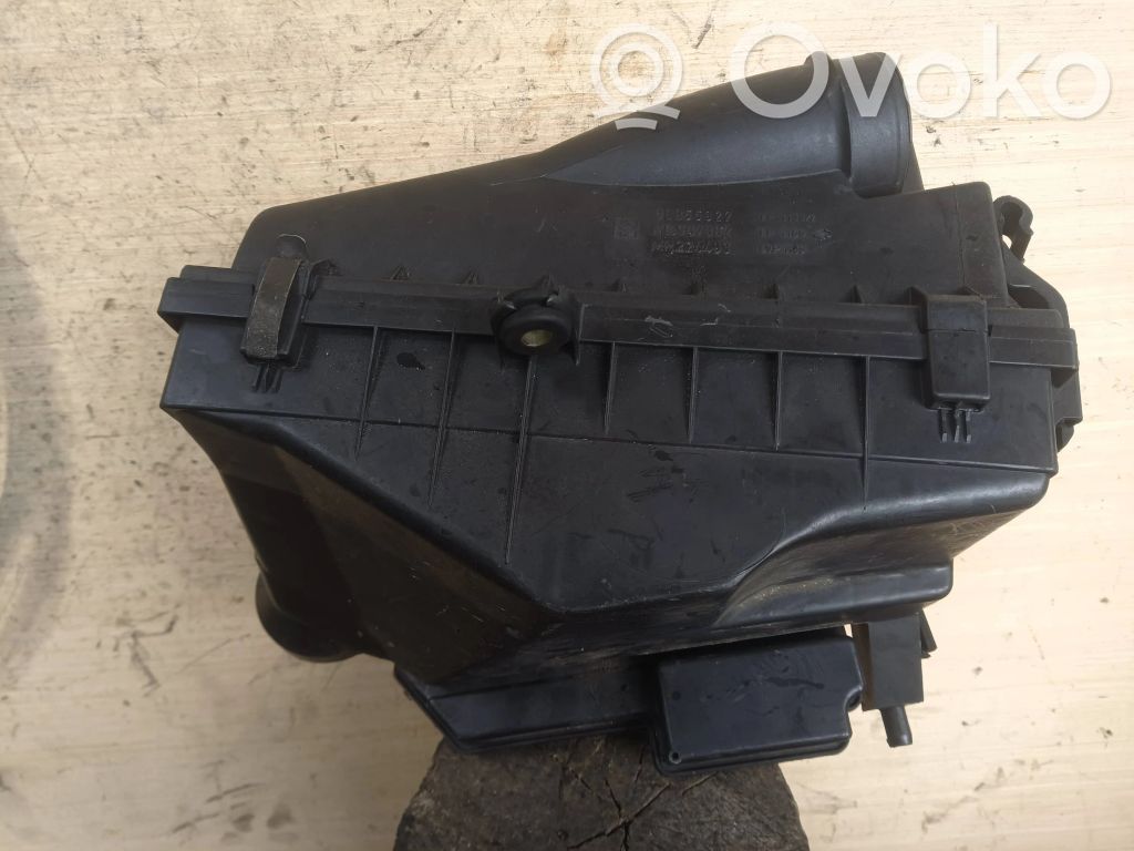 Volvo S40, V40 Air filter box 