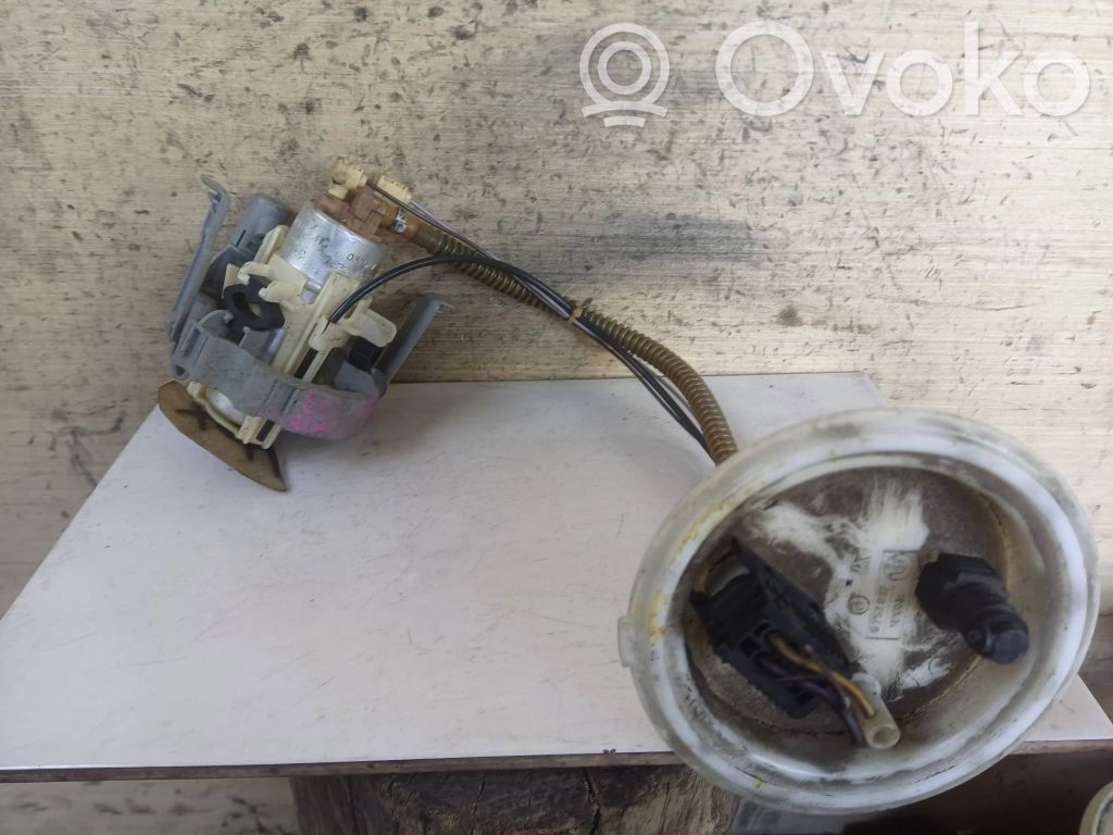 BMW 7 E65 E66 Pompe à carburant 