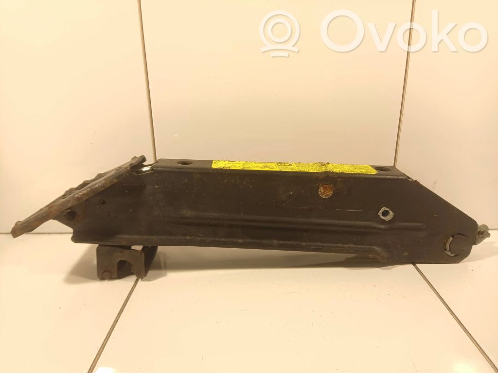 Audi Q7 4L Tunkki 