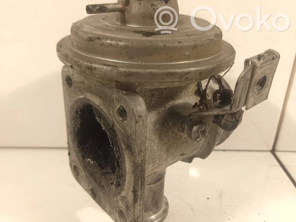 BMW 3 E90 E91 EGR vožtuvas 