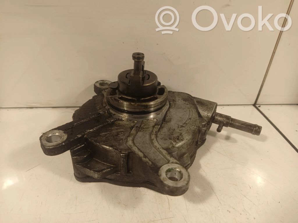 Toyota RAV 4 (XA30) Vacuum pump 