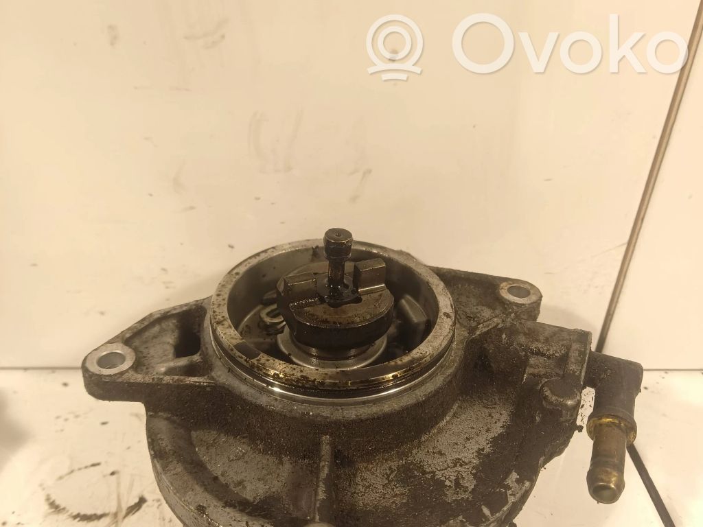 Audi A5 8T 8F Vacuum pump 