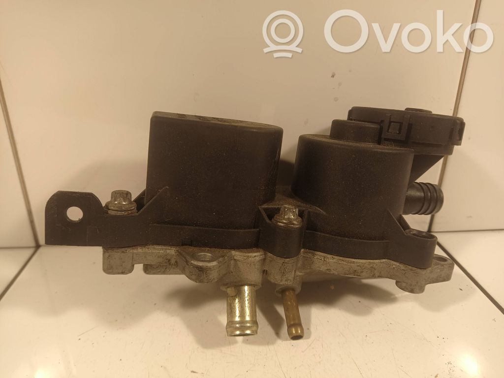 Mercedes-Benz A W169 Odpowietrznik / Separator oleju 