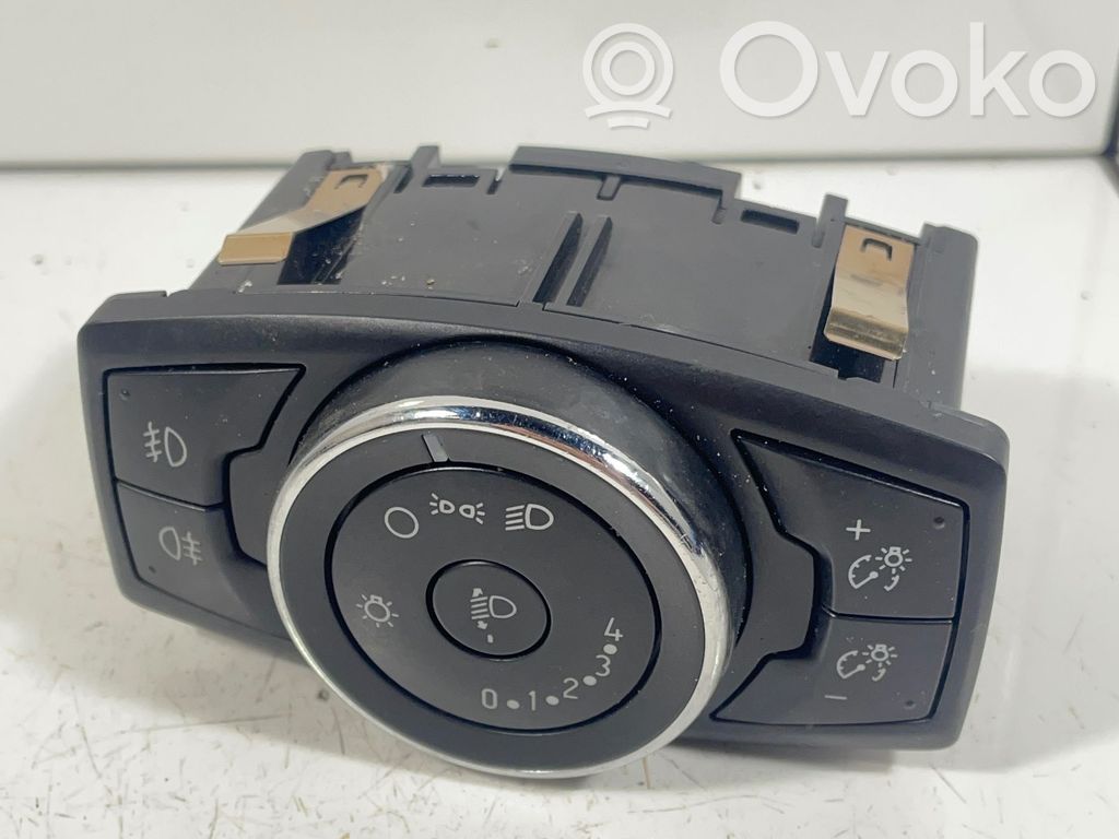 Ford Focus Light switch 