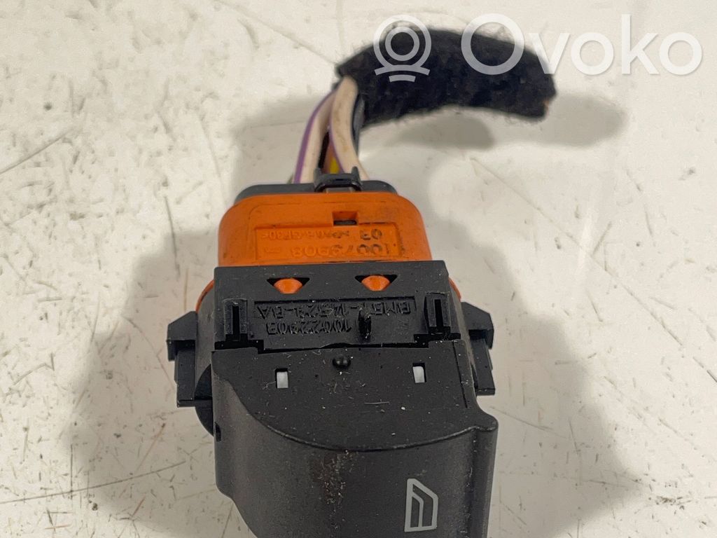 Ford Focus Electric window control switch 