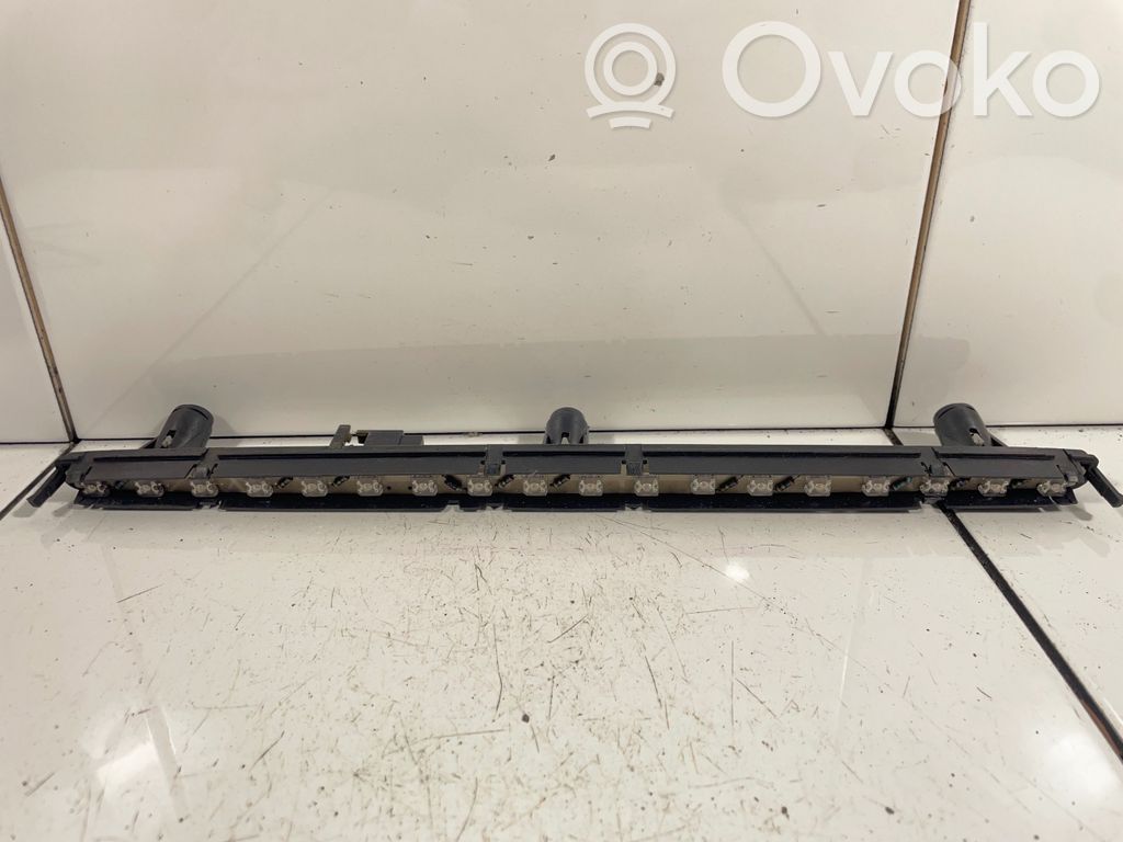 Volkswagen Transporter - Caravelle T5 Third/center stoplight 