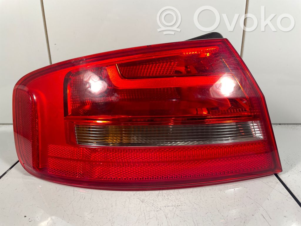 Audi A4 S4 B8 8K Lampă spate în caroserie 