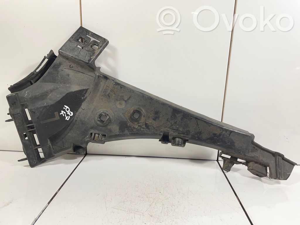 Audi Q7 4L Front bumper mounting bracket 