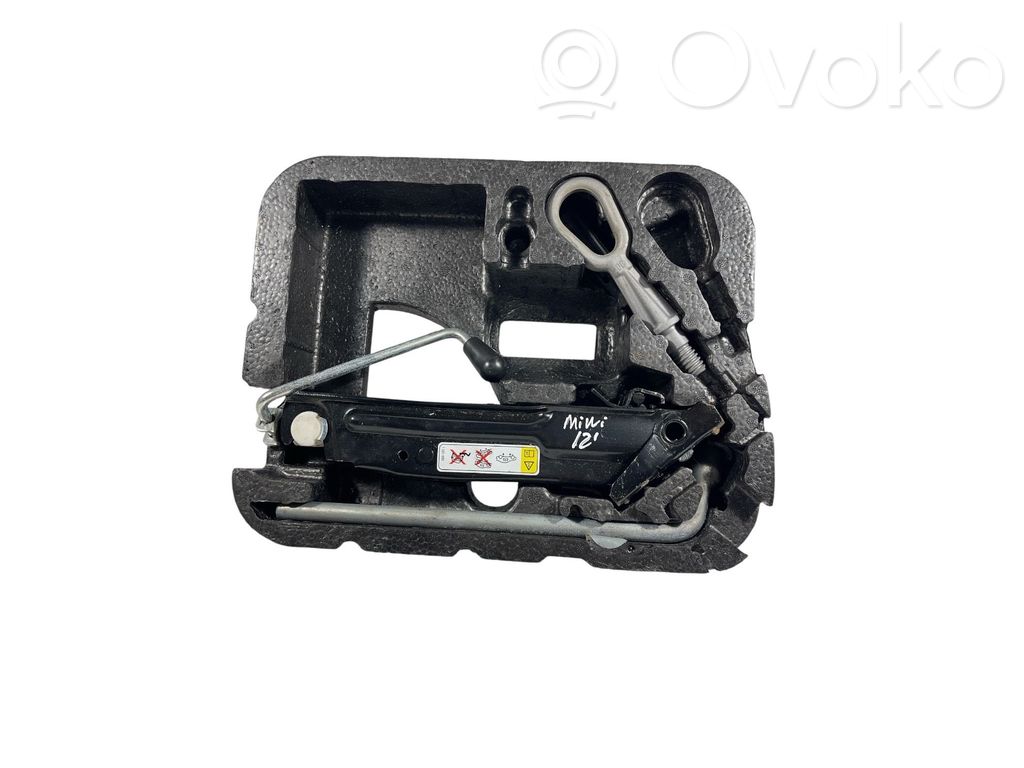 Mini One - Cooper R57 Tool set 