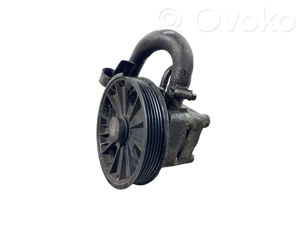 Volvo XC90 Power steering pump 