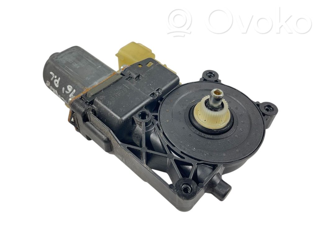 Elektryczny podnośnik szyby drzwi przednich   0130822733,CM093120A