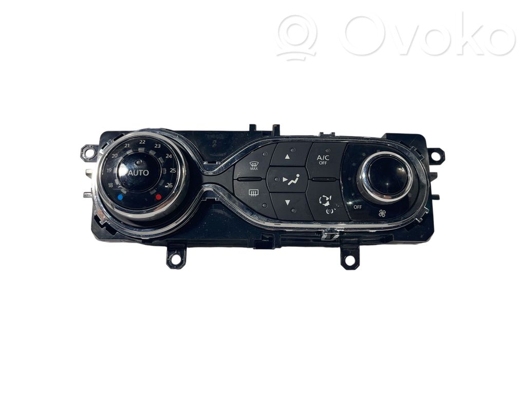 Renault Captur Climate control unit 