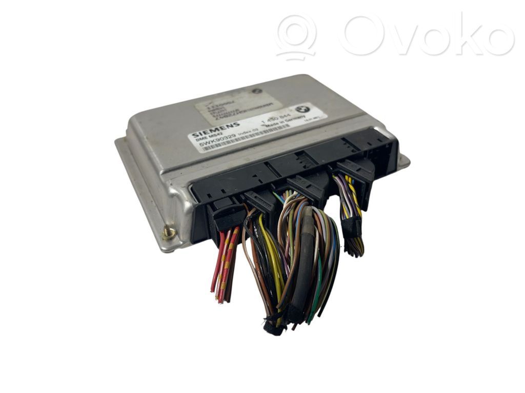 BMW 5 E39 Engine control unit/module 