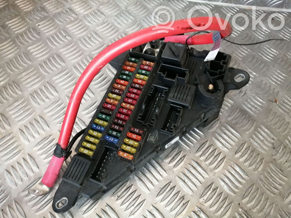 BMW 5 E60 E61 Drošinātāju bloks 