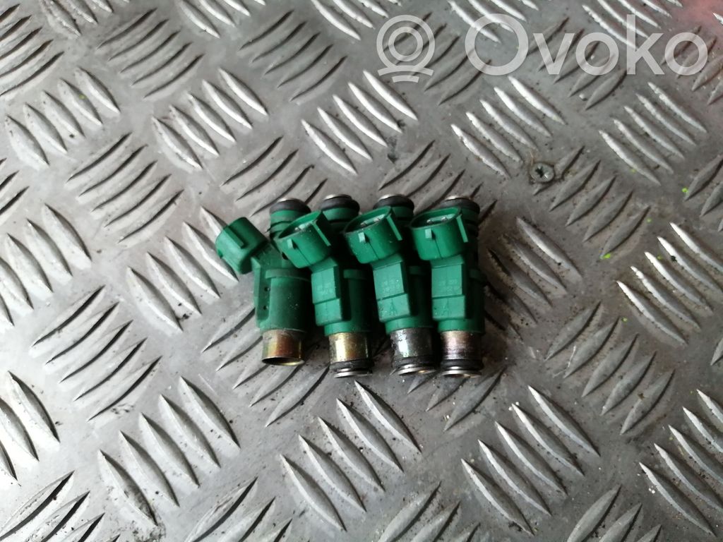 Fuel injectors set
